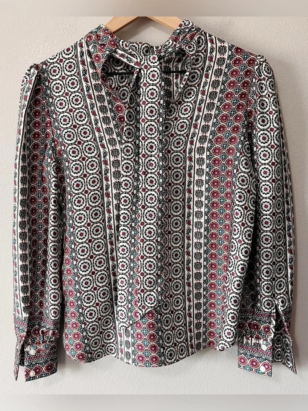 Ann Taylor LOFT NWT Satin Geometric Print Blouse Puff Sleeve Tie Back XS Petite